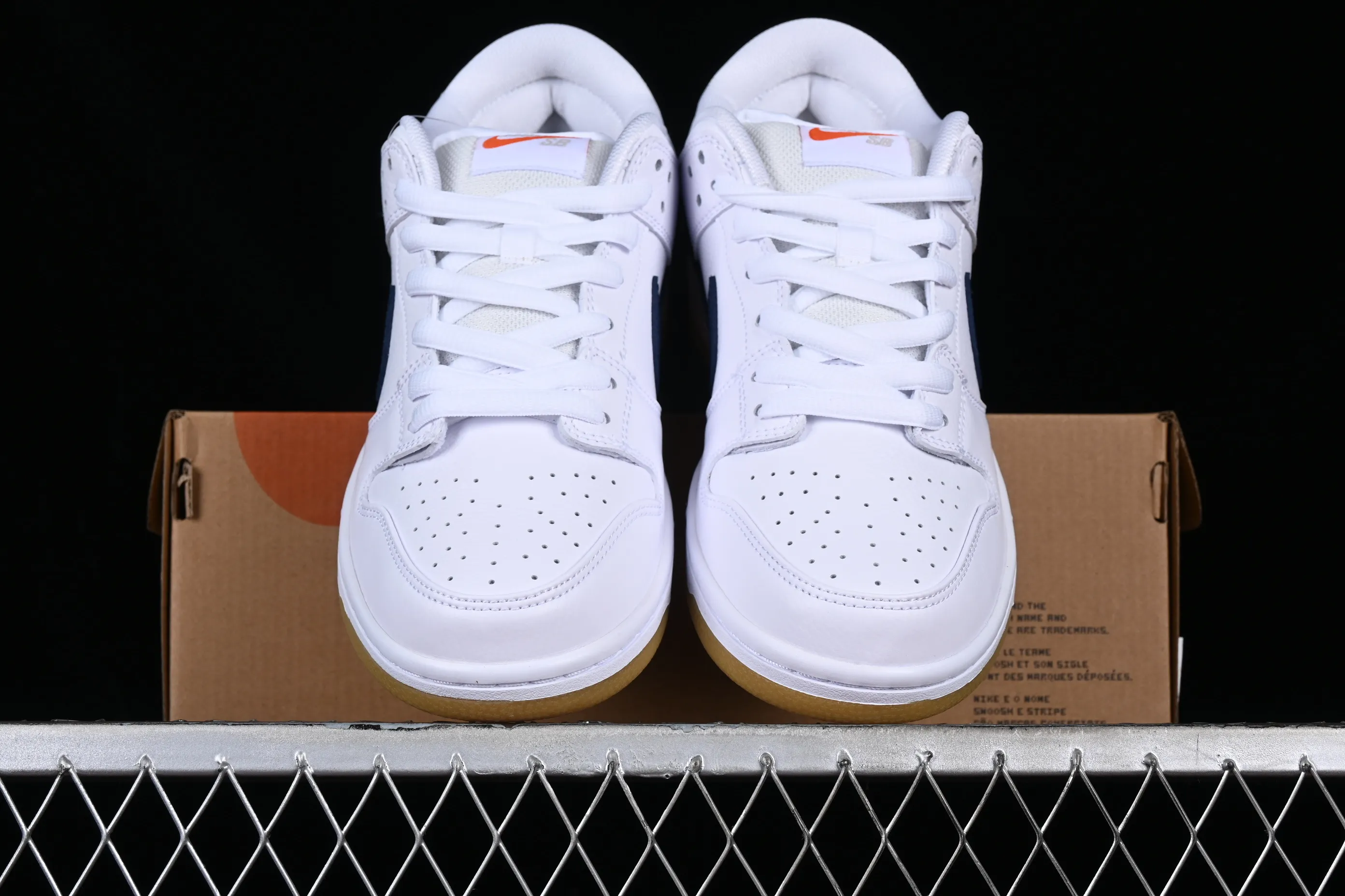 All categories Nk SB Dunk series Nk SB Dunk Low low-top sneakers Nk SB Dunk Low Pro ISO dunk series retro top layer low-top casual sports skateboard shoes CZ2249-100